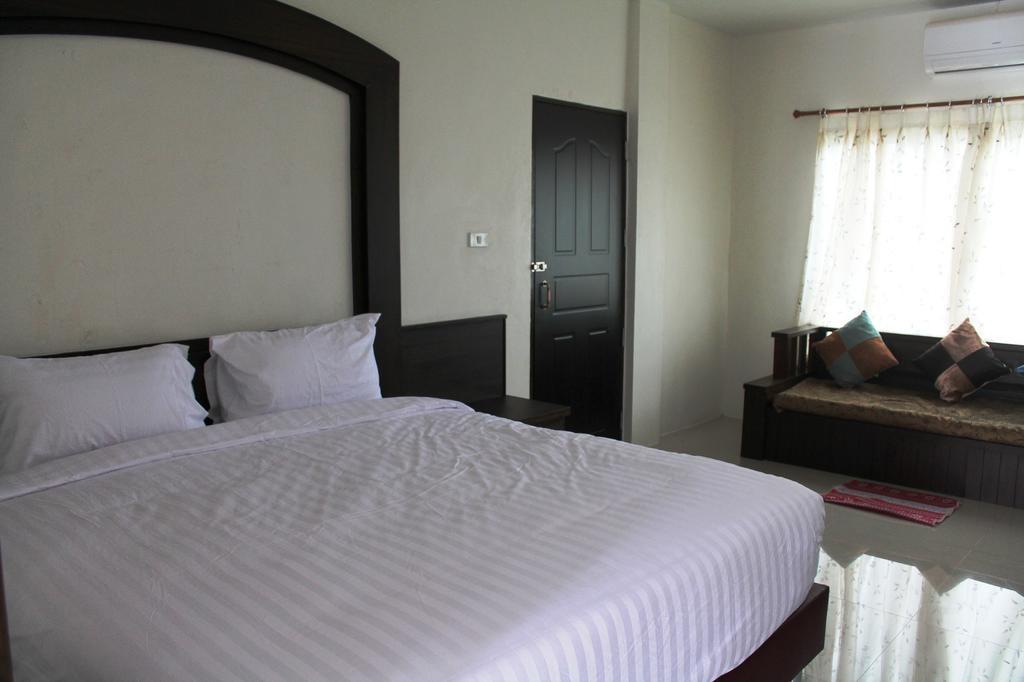 Huen Chan Thip Chiang Rai Exterior foto